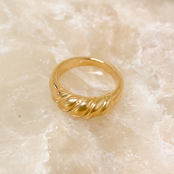 Thin Croissant Dome Ring - 18k Gold Filled